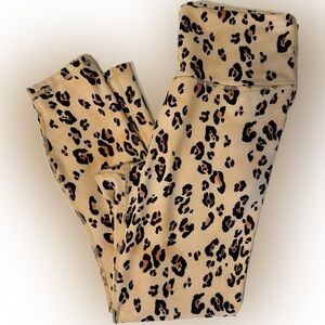 Fabletics PowerHold Desert Leopard Print High Waist 7/8 Leggings M